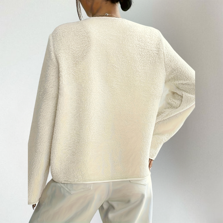 Cacilia - Comfortable Cardigan